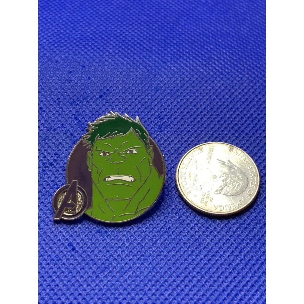 2015 Marvel Avengers Incredible Hulk Disney pin Super heroes Booster Pack